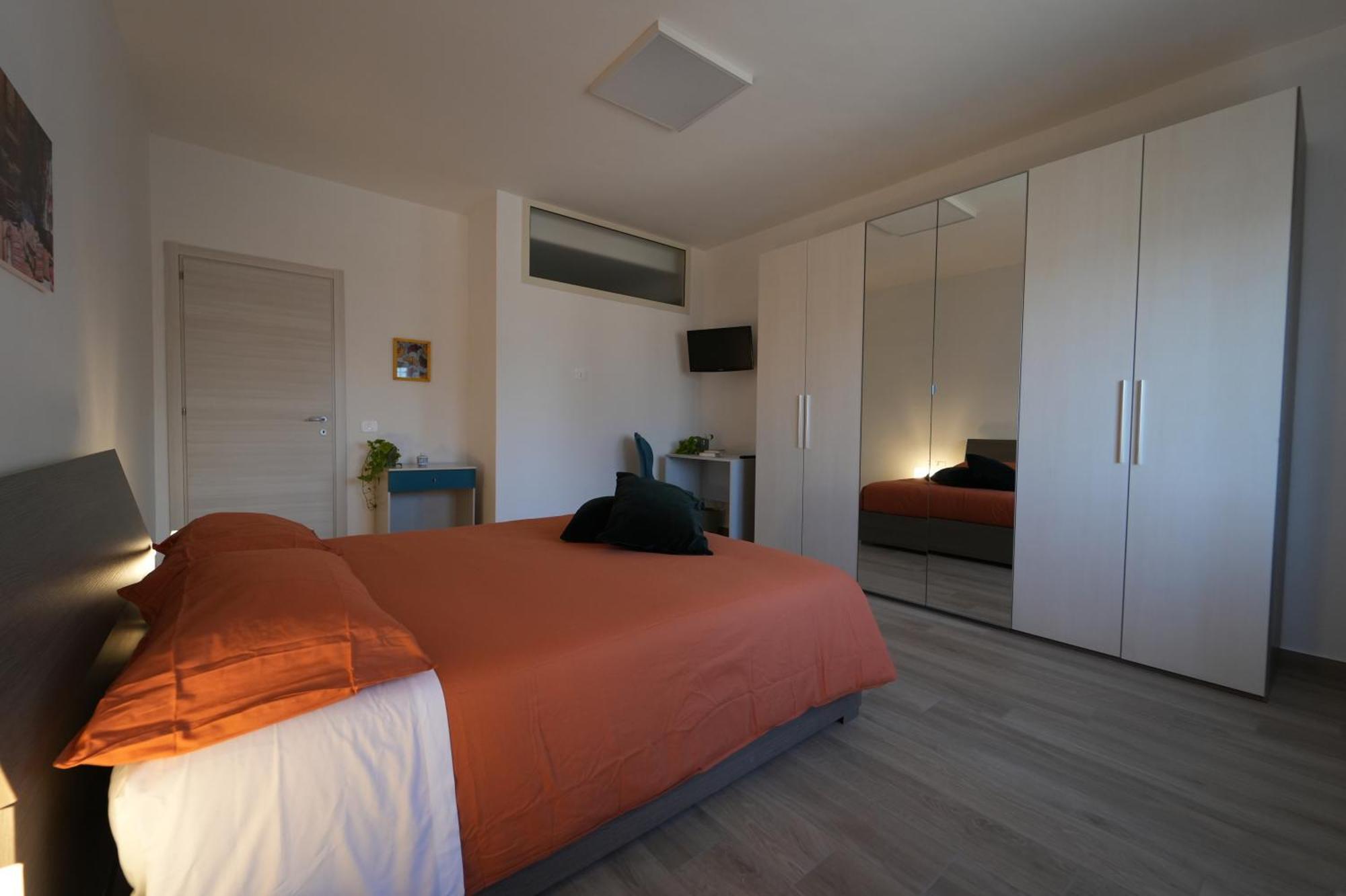 Panorama Vesuvius Affittacamere Guesthouse With Lift Near To Subway In Napoli Center Extérieur photo