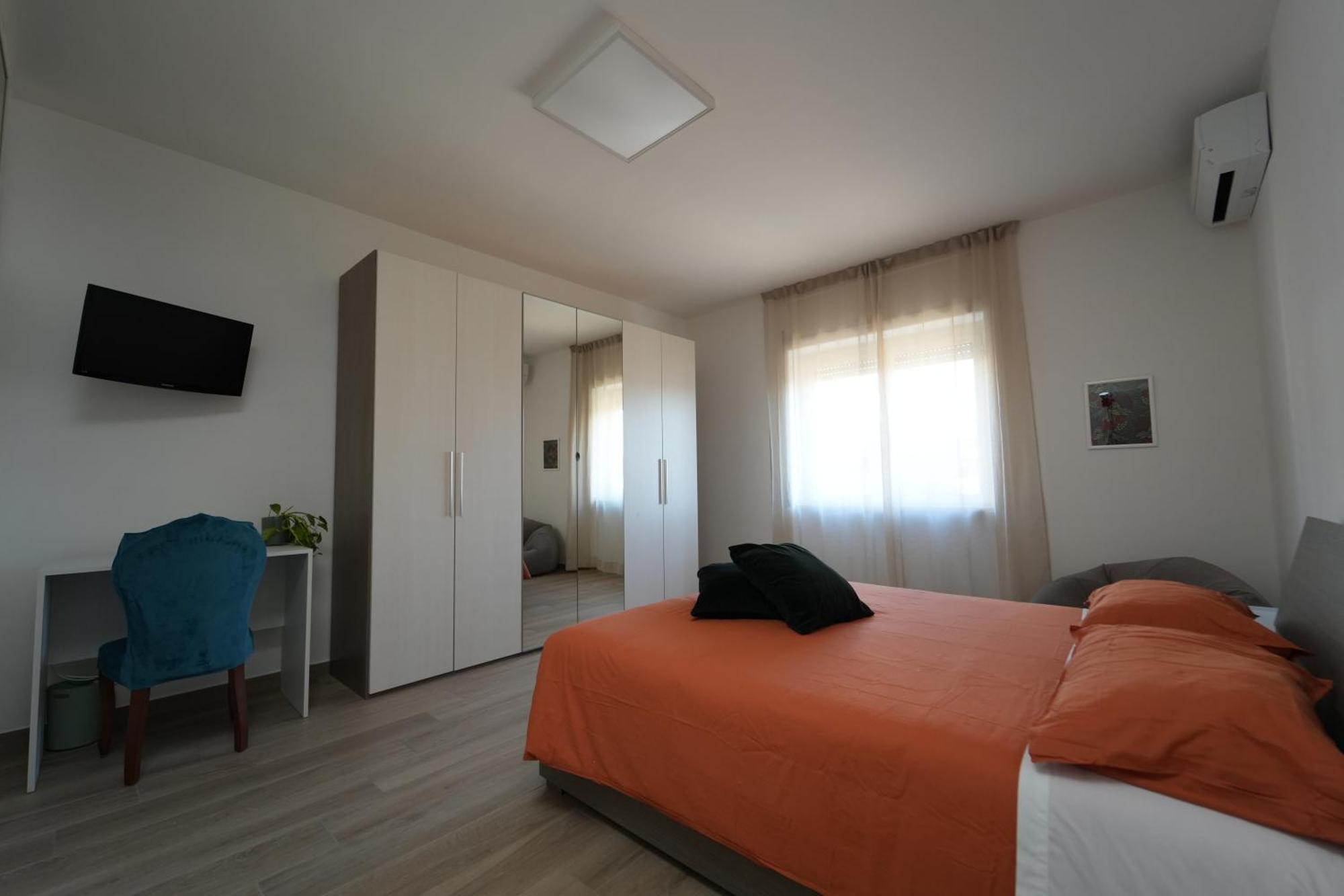 Panorama Vesuvius Affittacamere Guesthouse With Lift Near To Subway In Napoli Center Extérieur photo