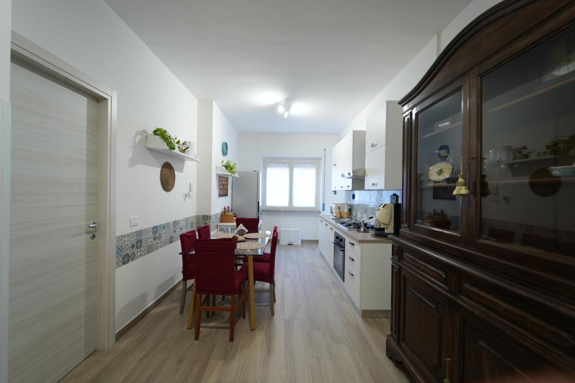 Panorama Vesuvius Affittacamere Guesthouse With Lift Near To Subway In Napoli Center Extérieur photo