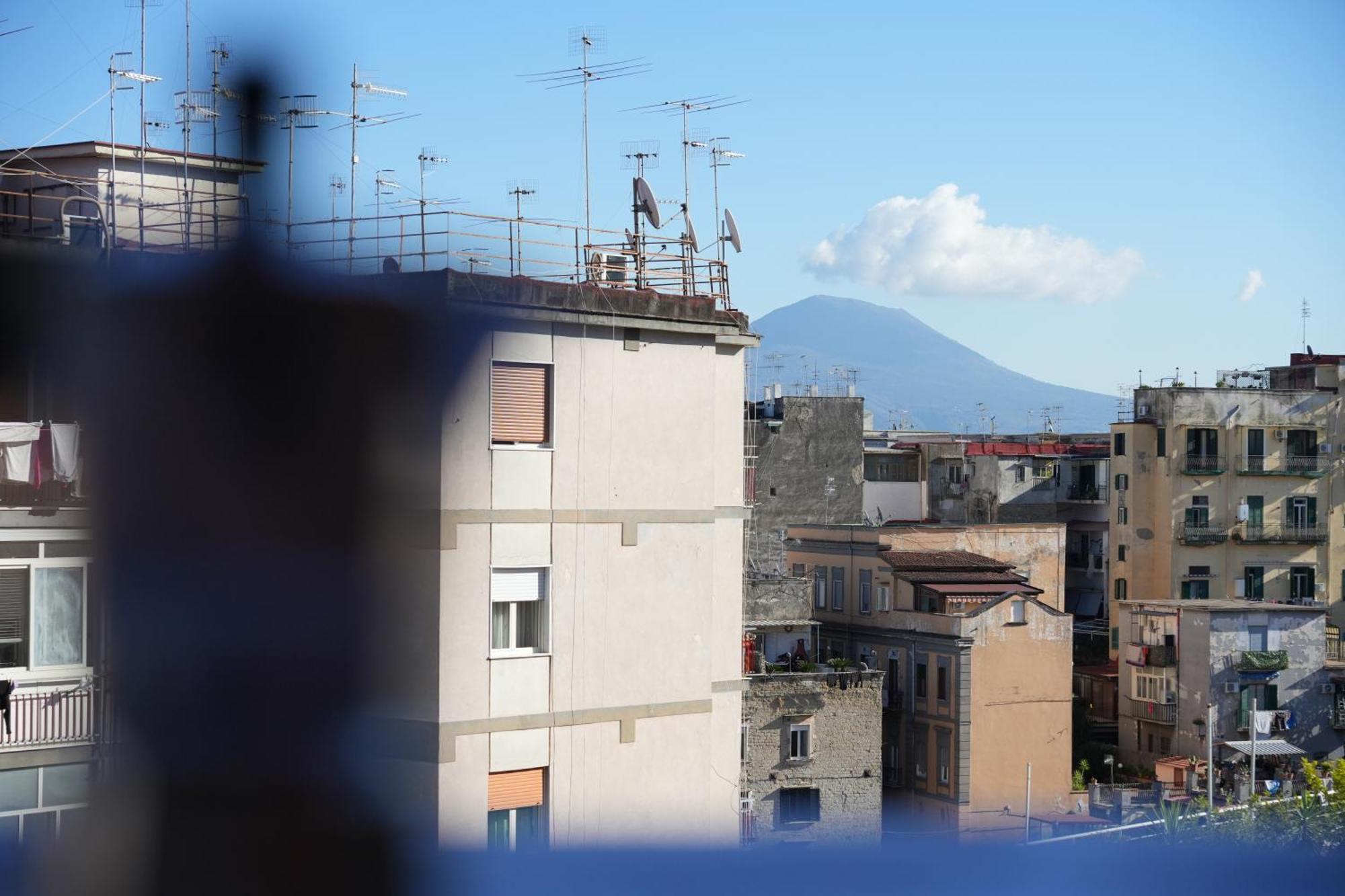 Panorama Vesuvius Affittacamere Guesthouse With Lift Near To Subway In Napoli Center Extérieur photo